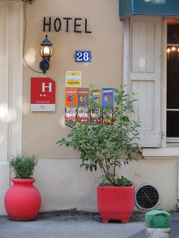 Hotel Emma Calve Millau Exterior photo